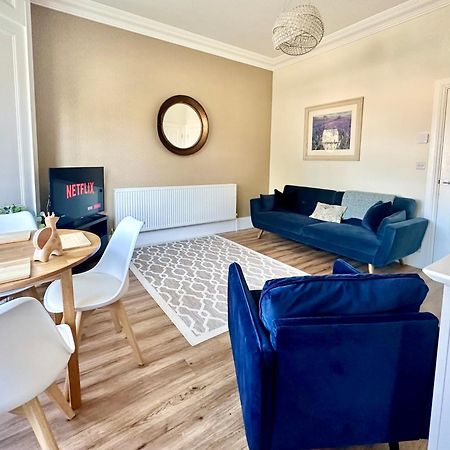 Appartamento Clifford'S Reach At Bluebridge Court With Free Parking York Esterno foto
